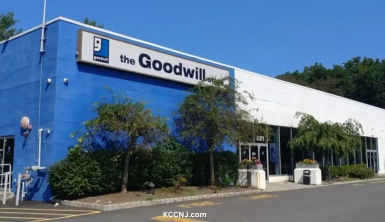 Goodwill new year's eve hours