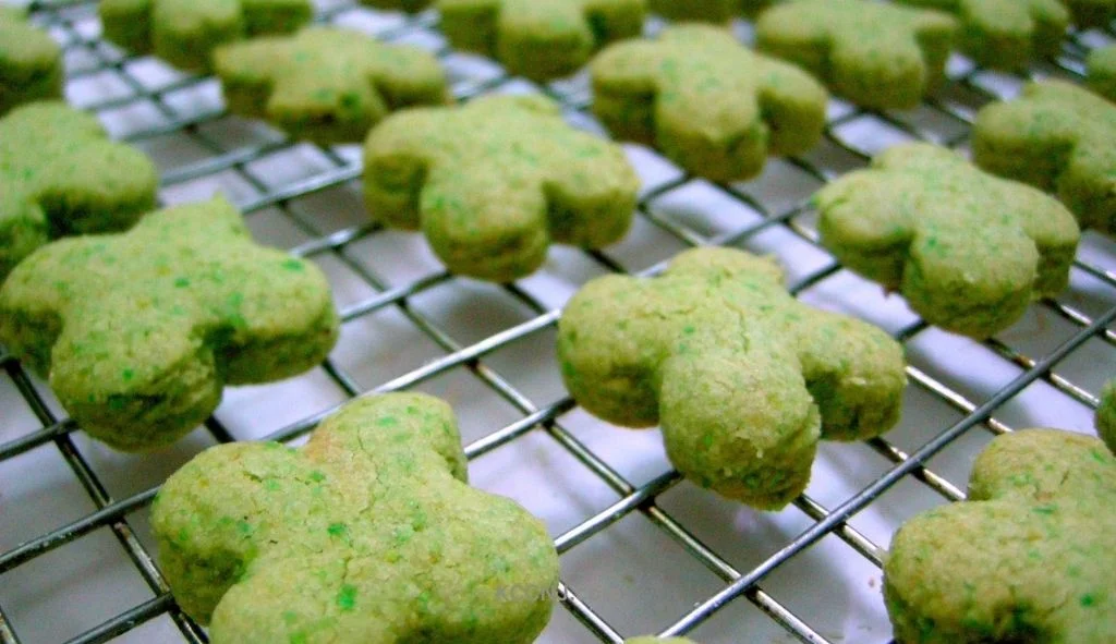 Green Pea Cookies for chinese new year