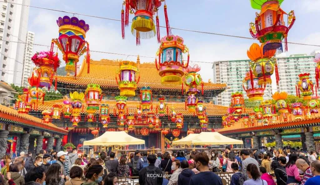 Singapore, Chinatown, lanterns.