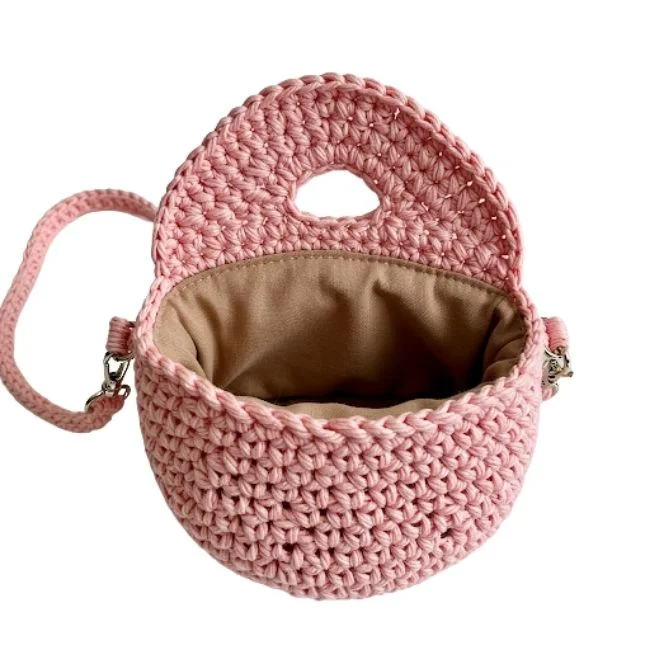 Heart-Shaped Bag Valentine Crochet idea