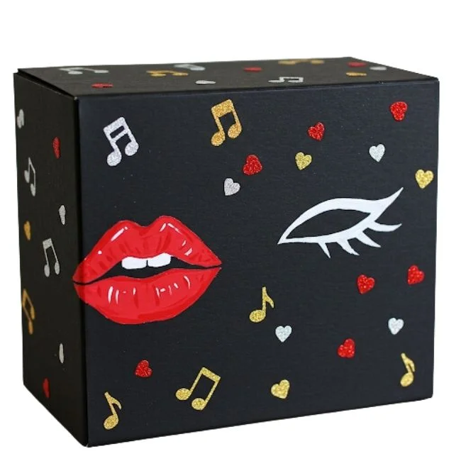 Red Lips and Cat Eyes Box