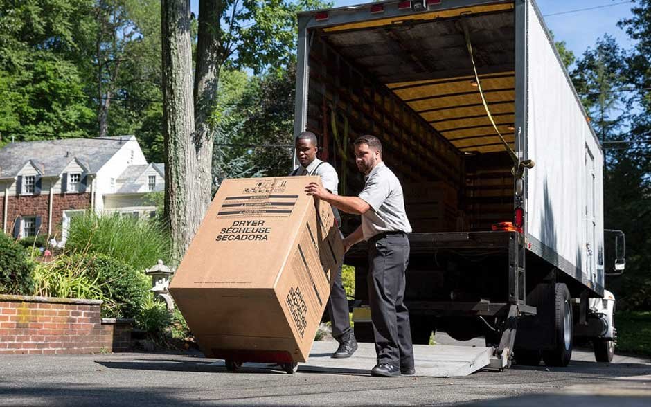 Fast and Reliable: The Smart Choice for Large Parcel Deliveries